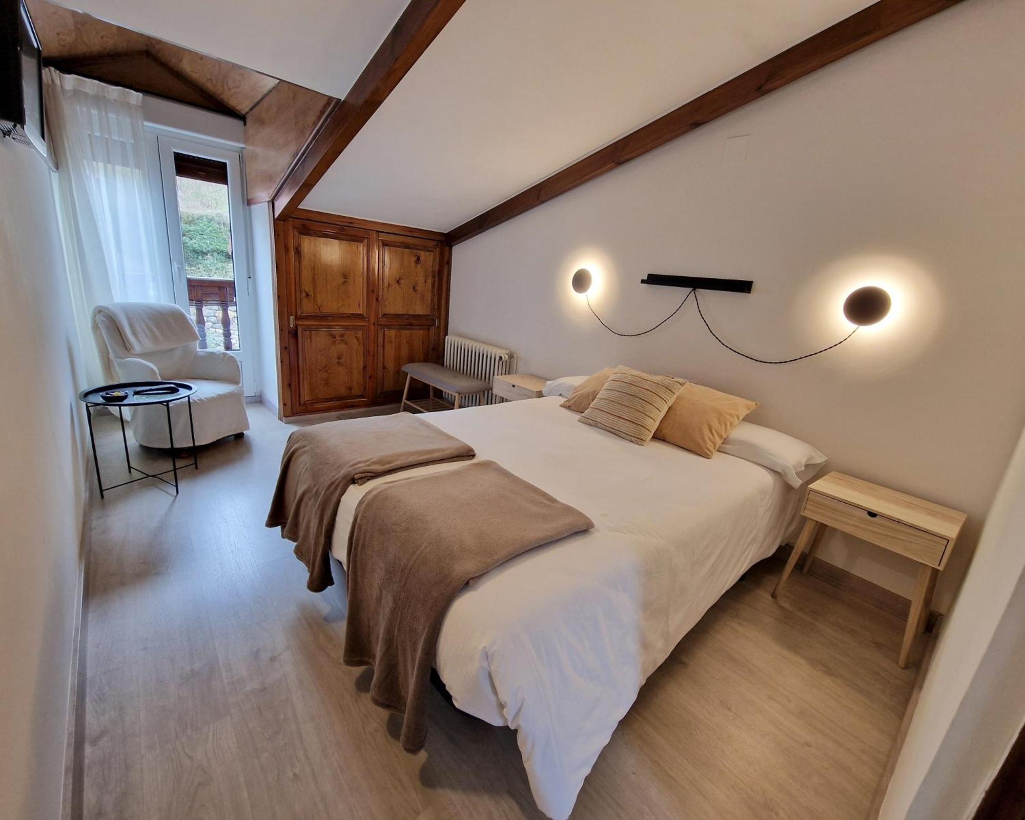 Hostal Remona Espinama Eksteriør bilde
