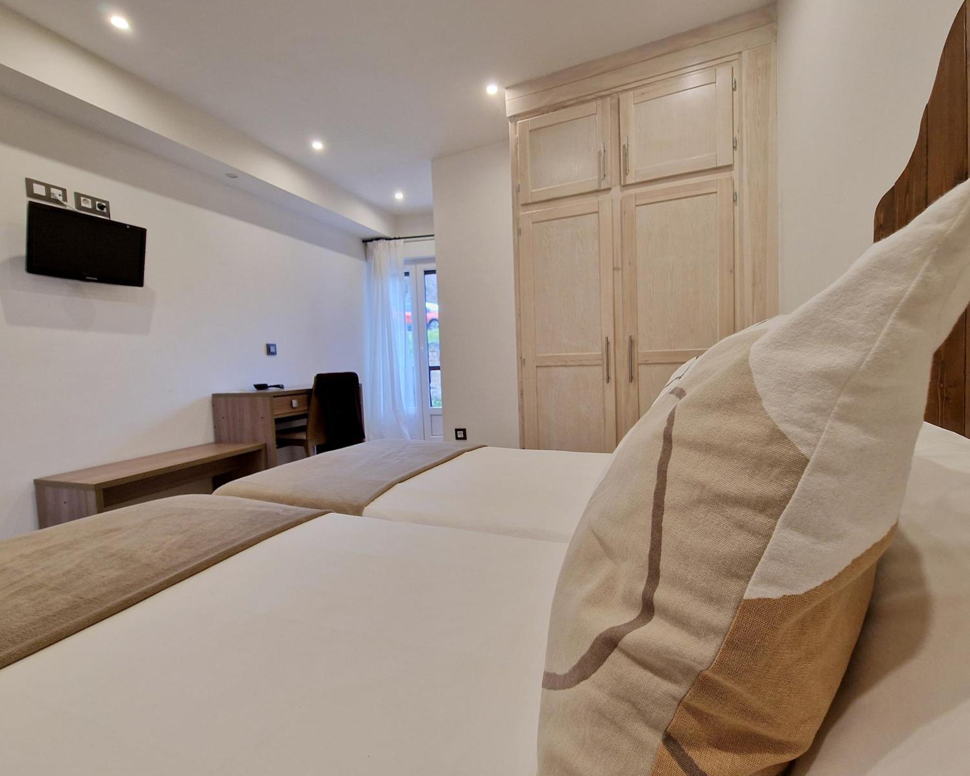 Hostal Remona Espinama Eksteriør bilde