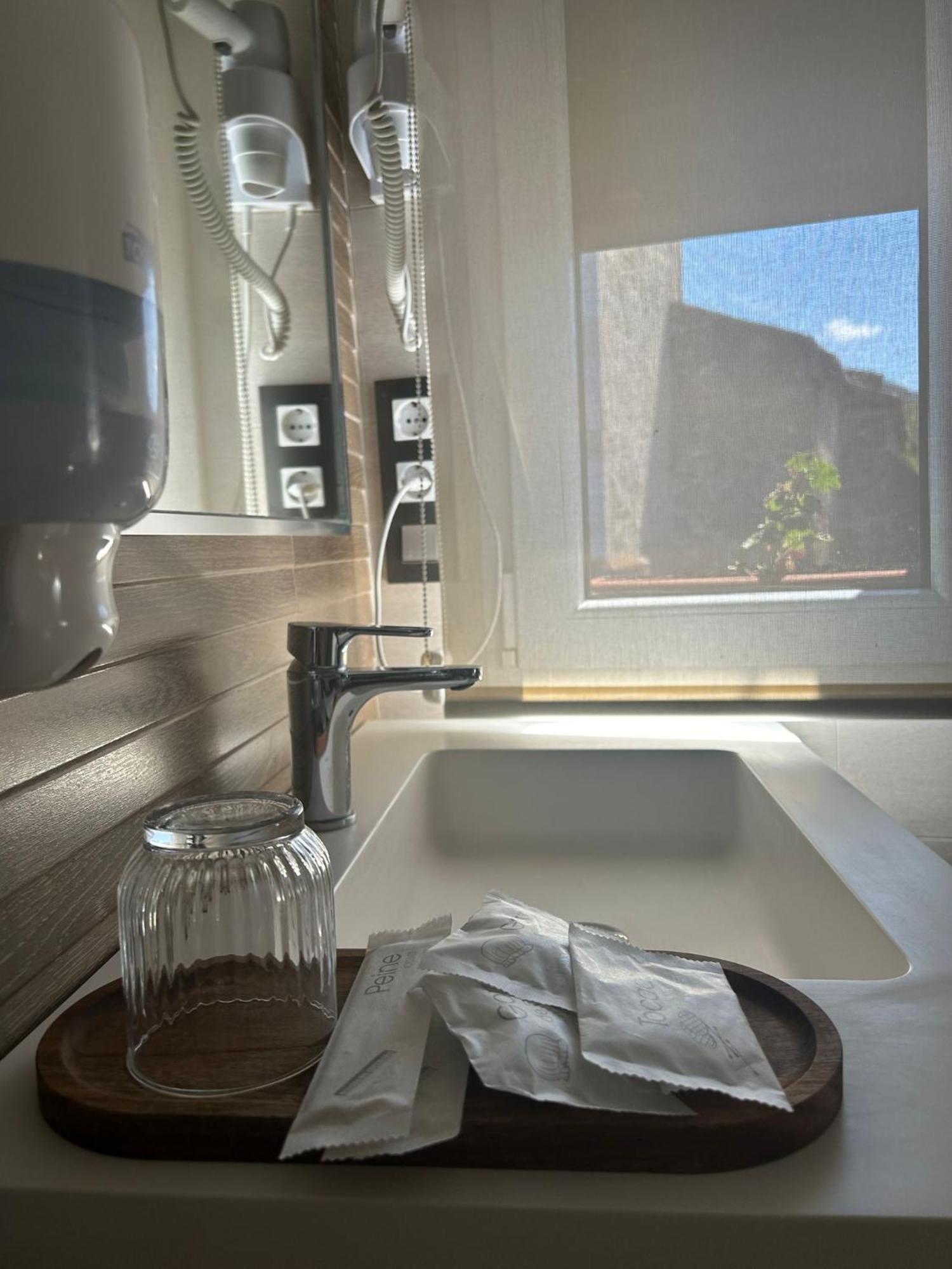 Hostal Remona Espinama Eksteriør bilde